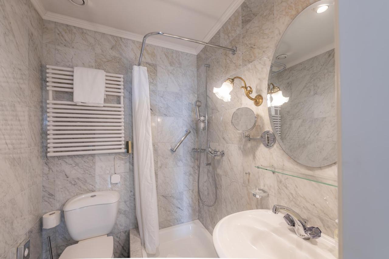 Romantik Schweizerhof & Hotel 4*